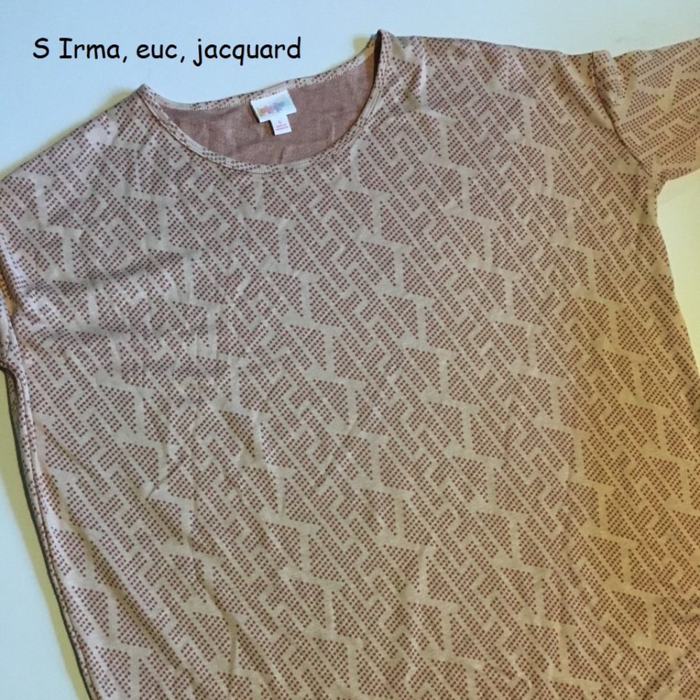 S Lularoe Irma oversized tunic, salmon jacquard